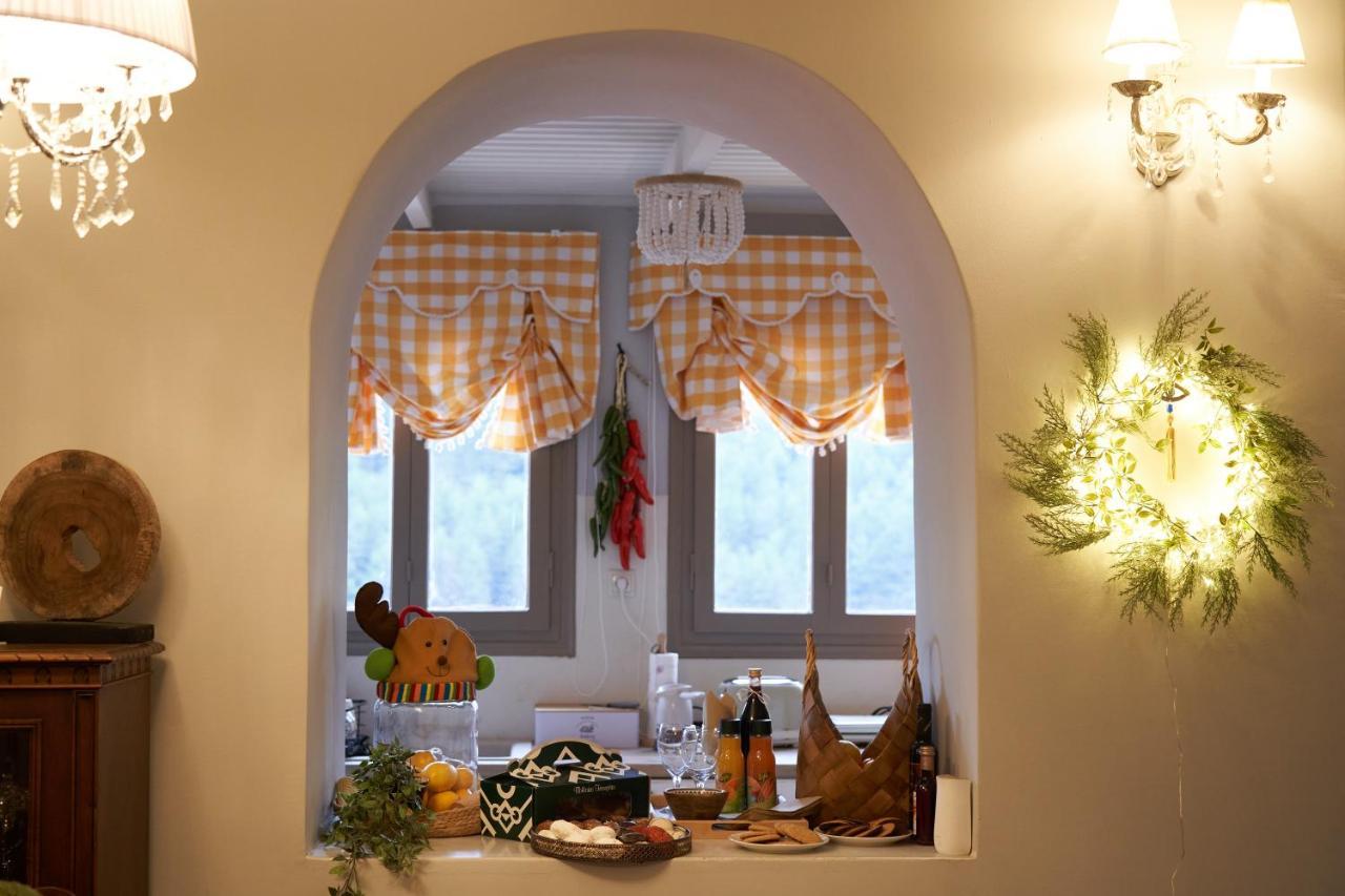 Dandy Villas Dimitsana - A Family Ideal Charming Home In A Quaint Historic Neighborhood - 2 Fireplaces For Romantic Nights エクステリア 写真
