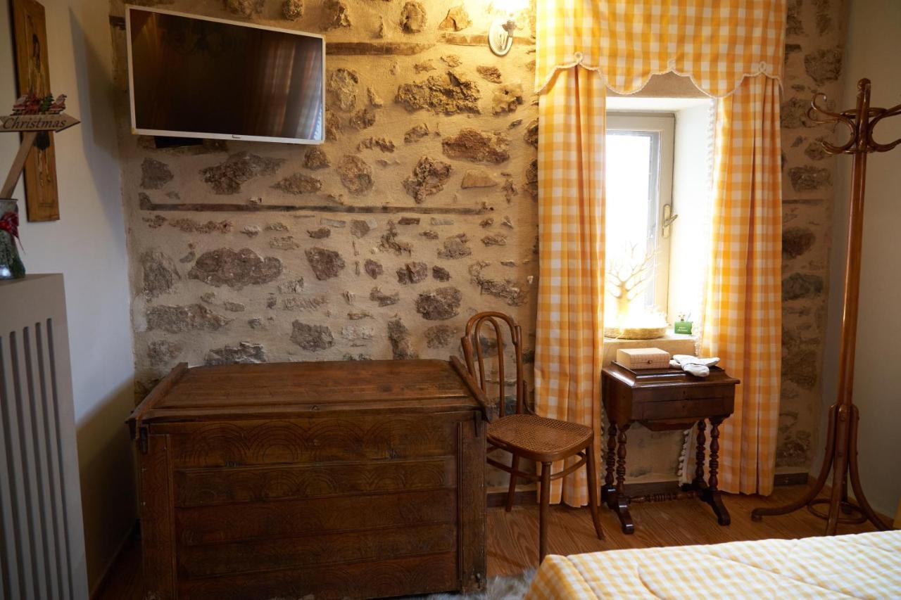 Dandy Villas Dimitsana - A Family Ideal Charming Home In A Quaint Historic Neighborhood - 2 Fireplaces For Romantic Nights エクステリア 写真